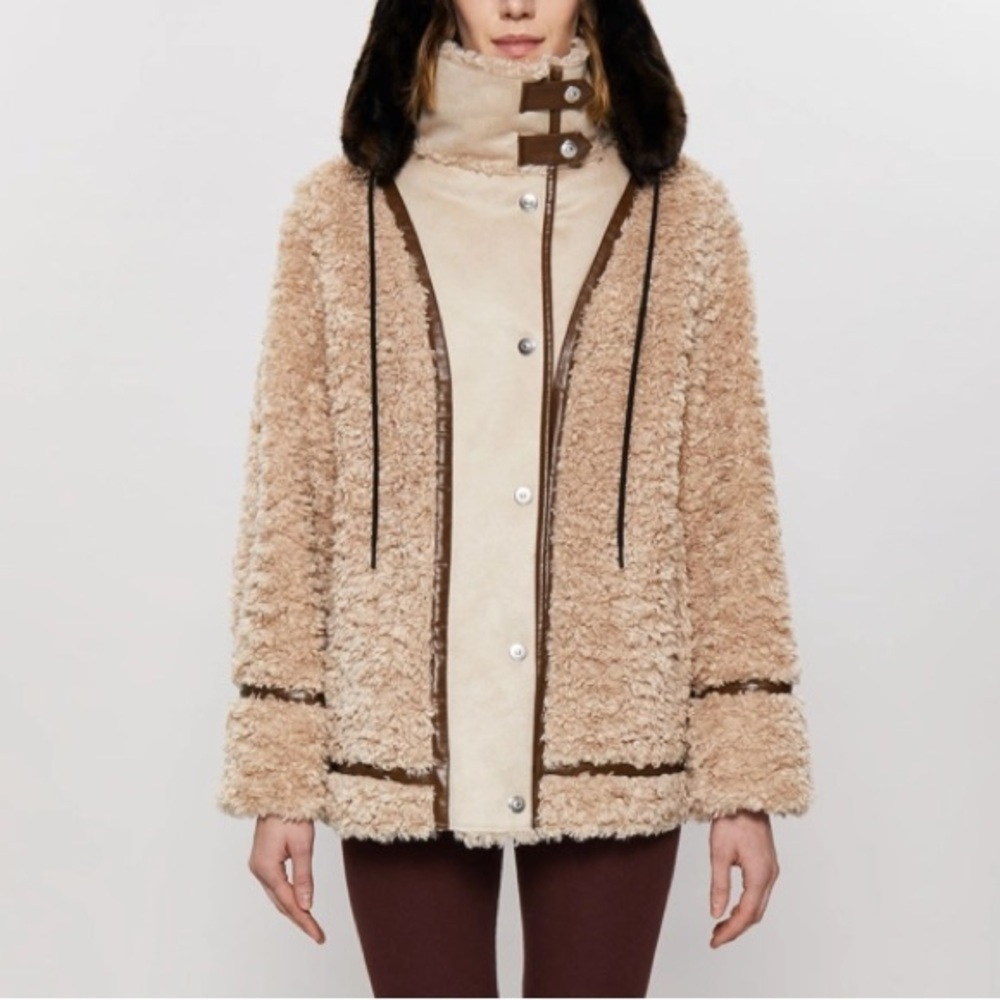 Oofwear Faux Sheepskin Jacket Sz US 0 IT‎ 38
